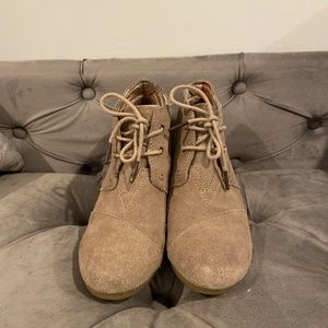 Toms  wedge booties